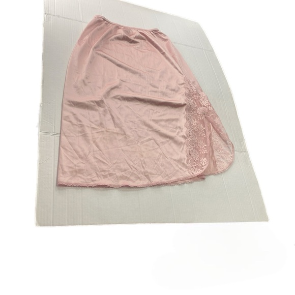 Maidenform Chantilly Soft Pink Slip Skirt - Picture 1 of 9